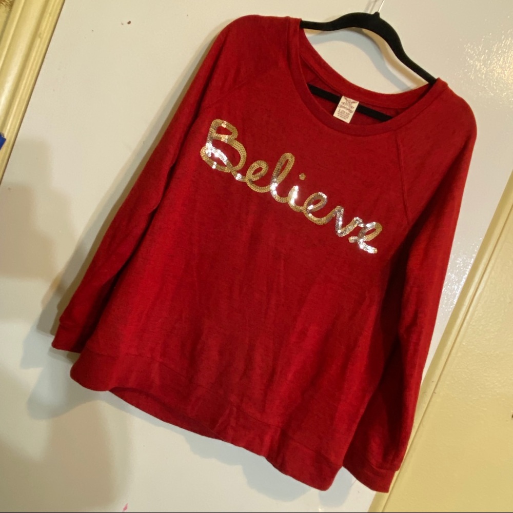 Believe sweatshirt